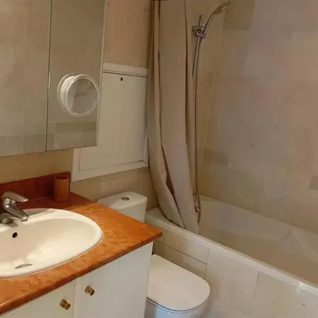 1br Ponthieu Champs Elysees *
